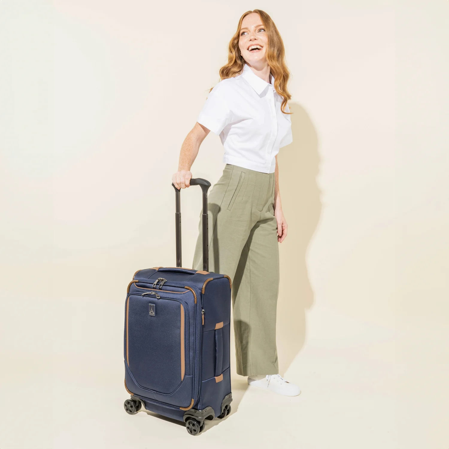 Crew™ Classic Compact Carry-On Spinner - Image 4