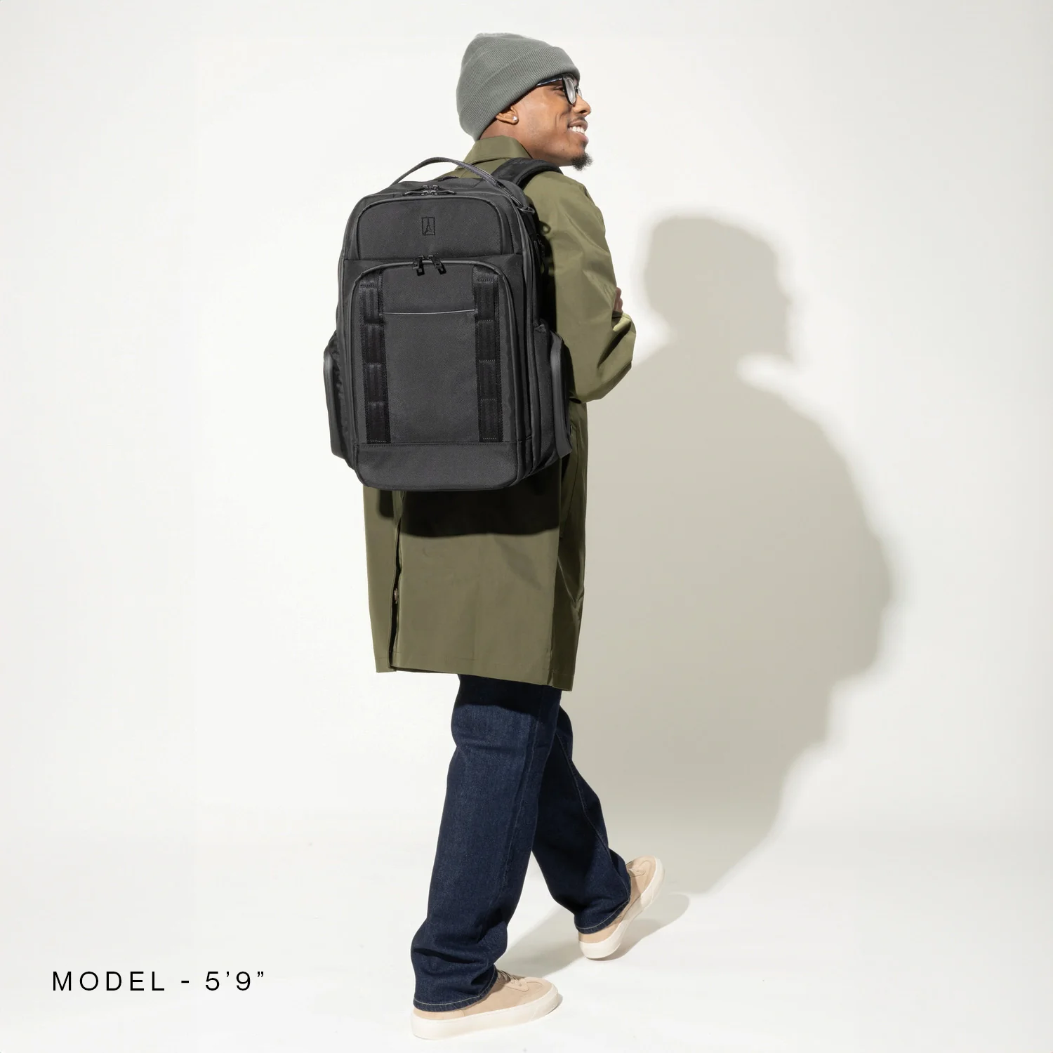 Crew Classic Medium Check in Spinner / Travelpro® Altitude™ Large Backpack Set - Image 7