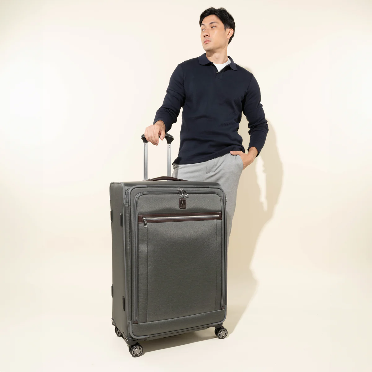 Platinum® Elite Large Check-In Spinner - Image 21