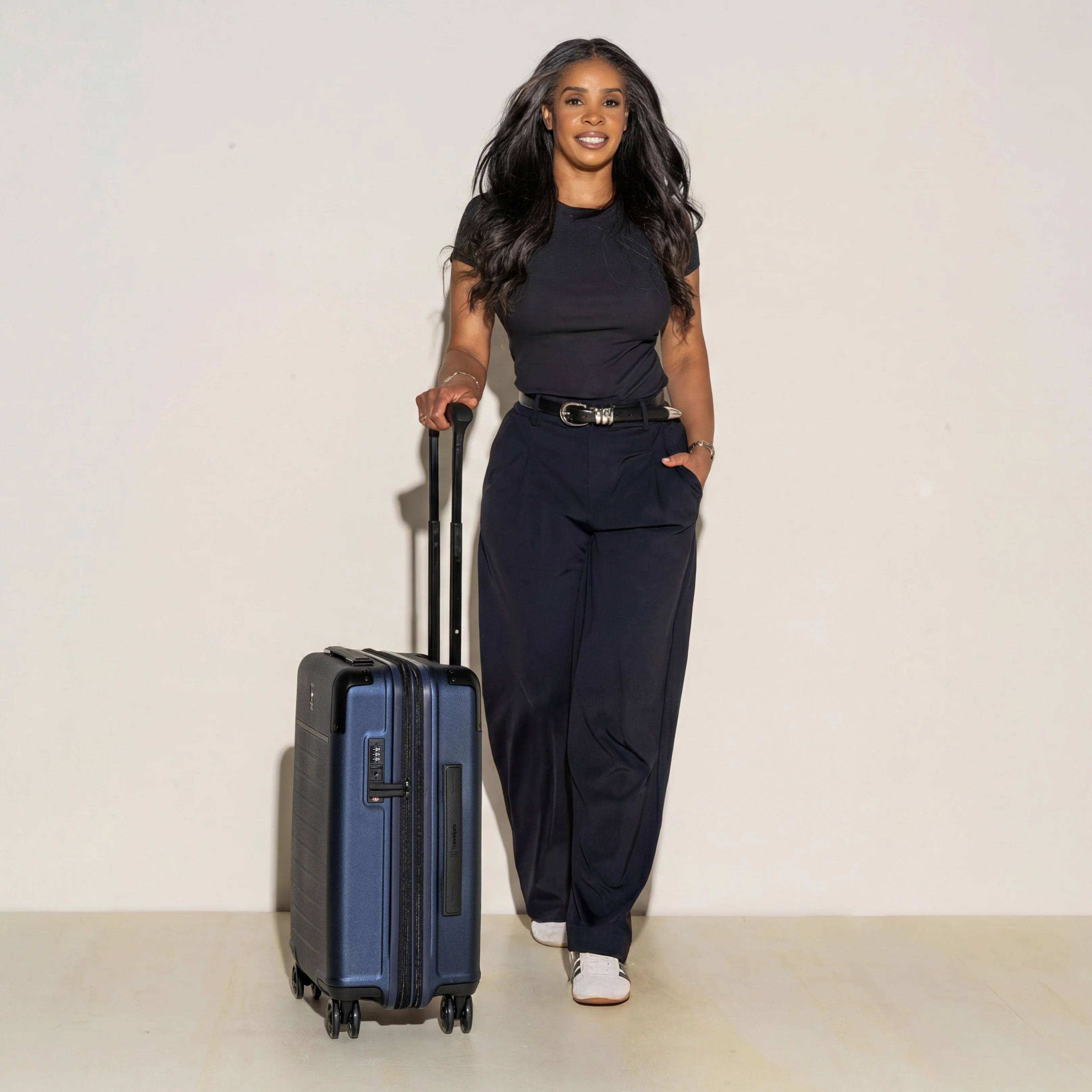 Platinum® Elite Compact Carry-On / Large Check-In Hardside Set - Image 4