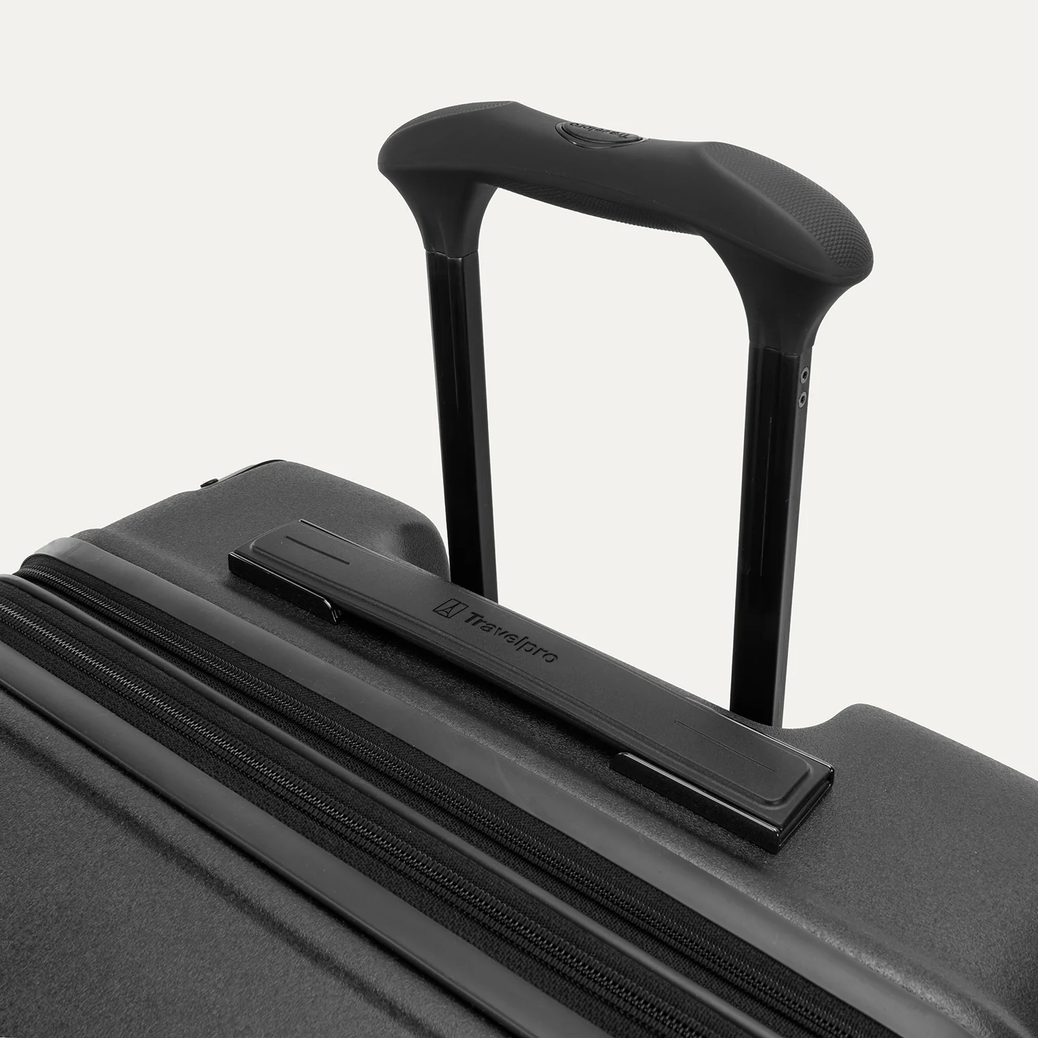 Platinum® Elite Medium Check-In Hardside Spinner - Image 29